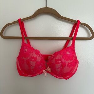 Victoria’s Secret Lace Underwire Bra in Vibrant Pink